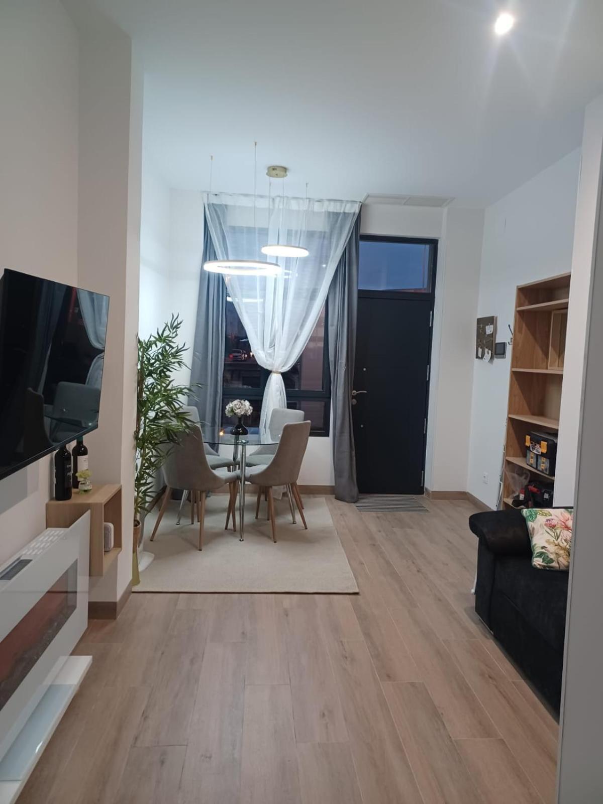 Apartamento El Paseo A 169 - Junto A La Madri